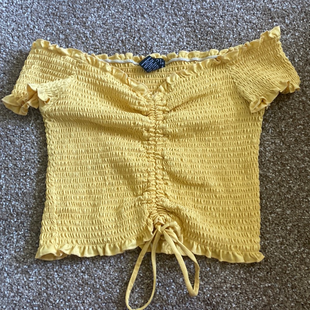 Yellow cropped of the shoulder shirt
